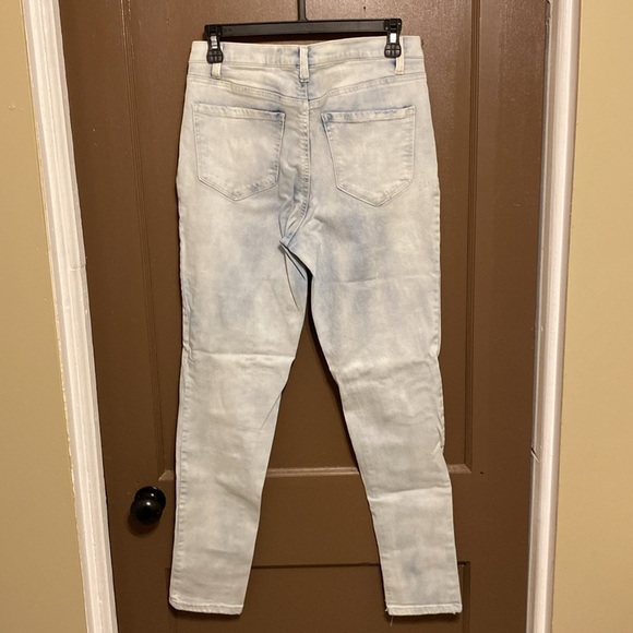 Mudd Jeans - Picture 3 of 3